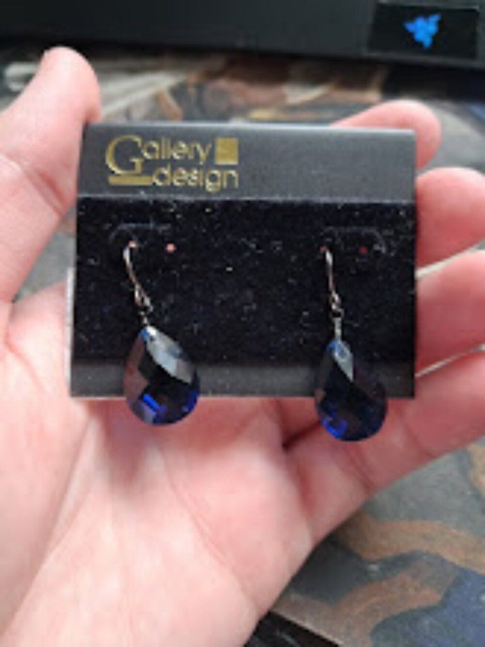 Gallery Design blue dangle earrings
